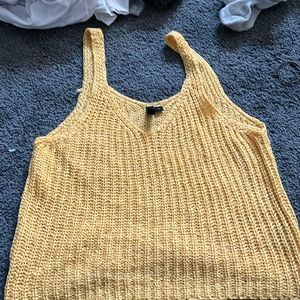 Large yellow top very vintage and cute
